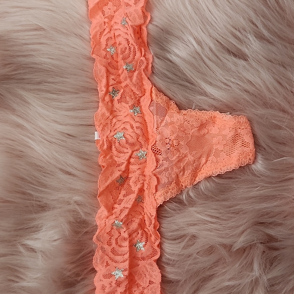 Brand New PINK Victoria's Secret LOW WAIST Thong-XS